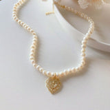 Aveuri Pendant Choker Necklace Baroque Natural Pearls Cross Heart Charms Collier For Women Fashion Vintage Jewelry Wedding