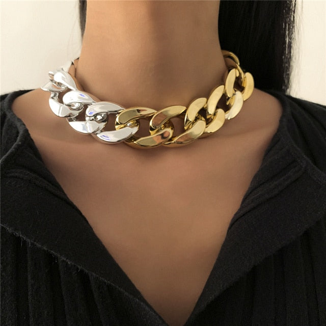 Aveuri Vintage Ancient Choker Necklace Pendant Women Statement Lock Link Thick Chain Necklace Steampunk Men Jewelry