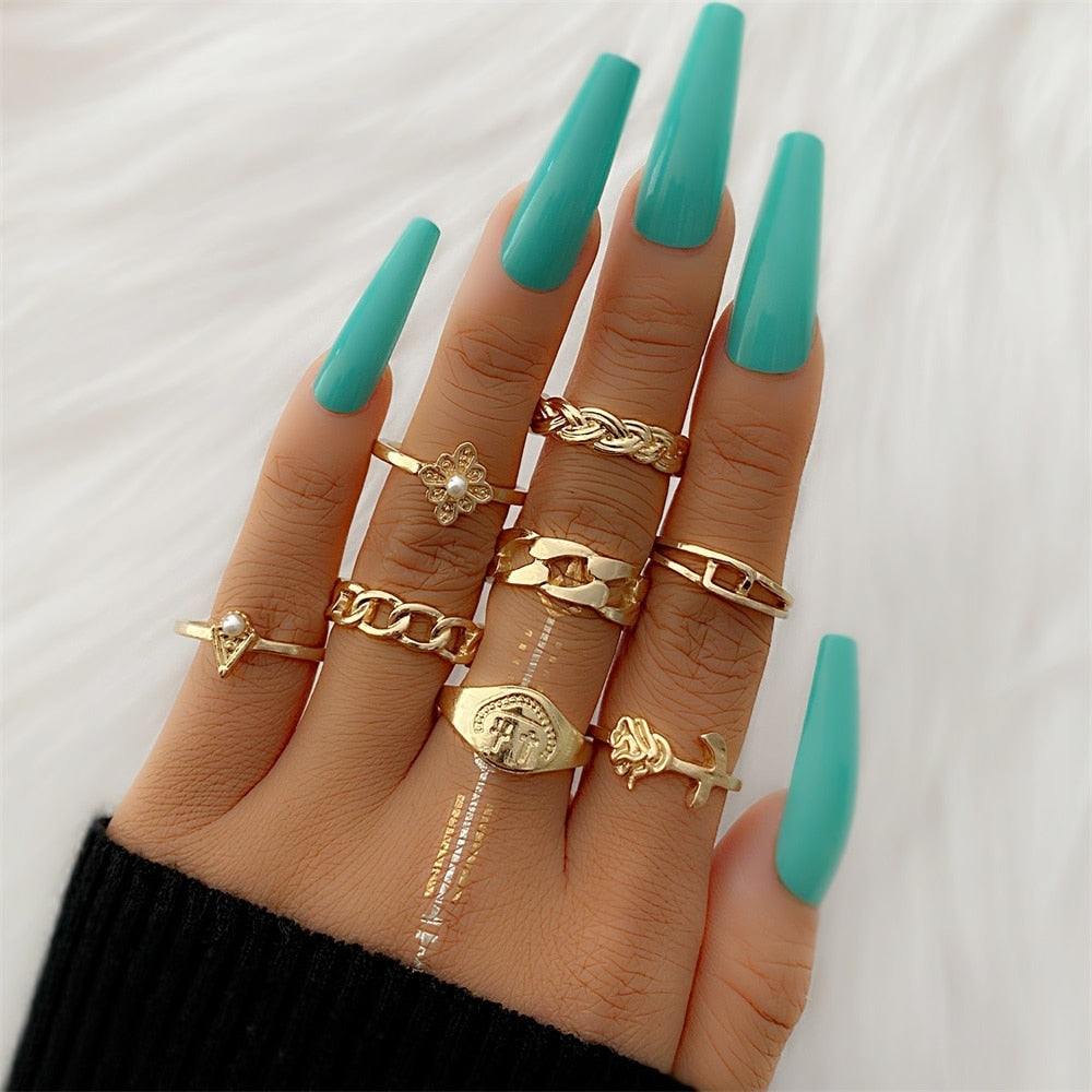 Aveuri Punk Vintage Gold Wide Chain Rings Set For Women Girls Fashion Irregular Finger Thin Rings Gift 2023  Female Jewelry Party