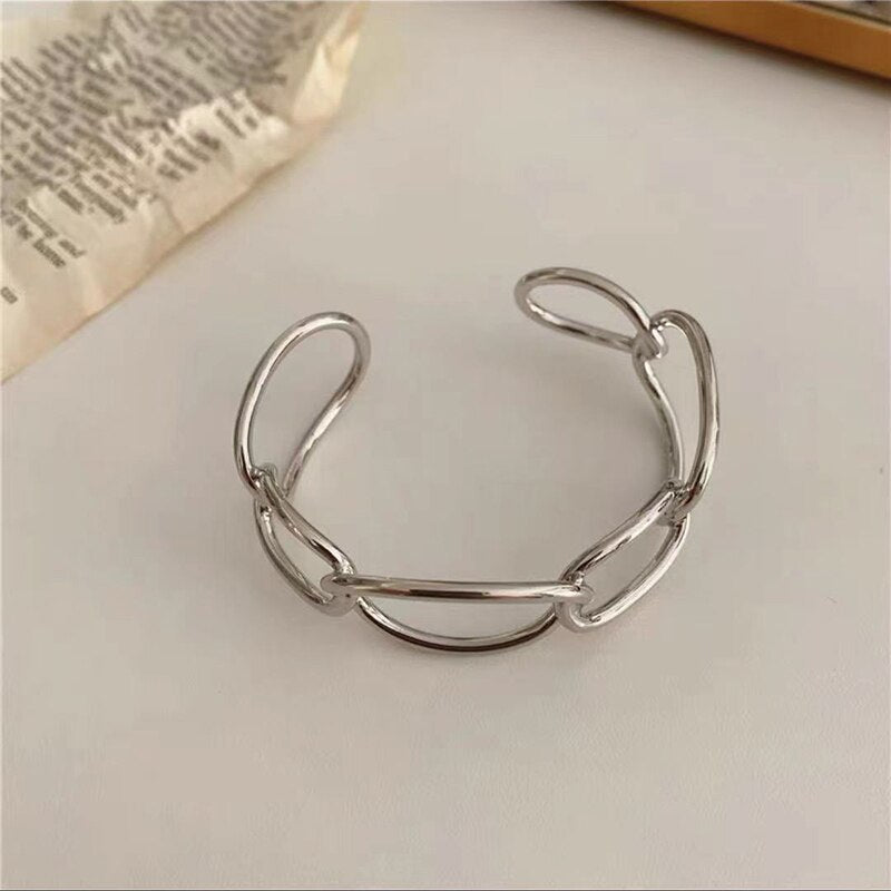 Aveuri European and American Exaggerated Hollowed Out Metal Braceletss Neo Gothic Girls' Fashion Accessories Korean Jewelry For Woman