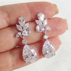 Aveuri  Crystal Drop Earrings with Bling Bling Cubic Zirconia Temperament Women Earrings High Quality Silver Color Trendy Jewelry