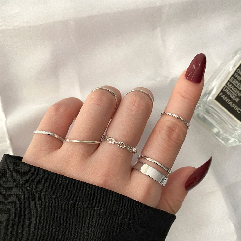 Aveuri Punk Gold Wide Chain Rings Set For Women Girls Fashion Irregular Finger Thin Rings Gift 2023 Female Jewelry Party