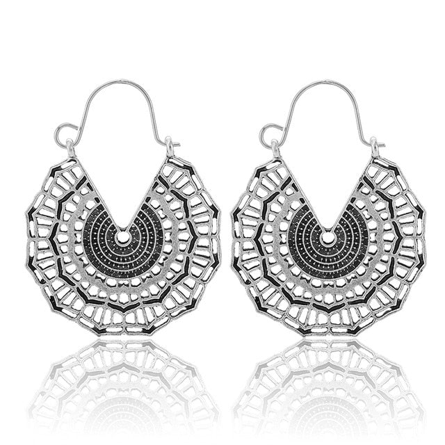 Tocona Vintage Datura Flowers Drop Earrings for Women Retro Spiral Carve Flowers Hollow Geometry Earrings Jewelry Wholesale