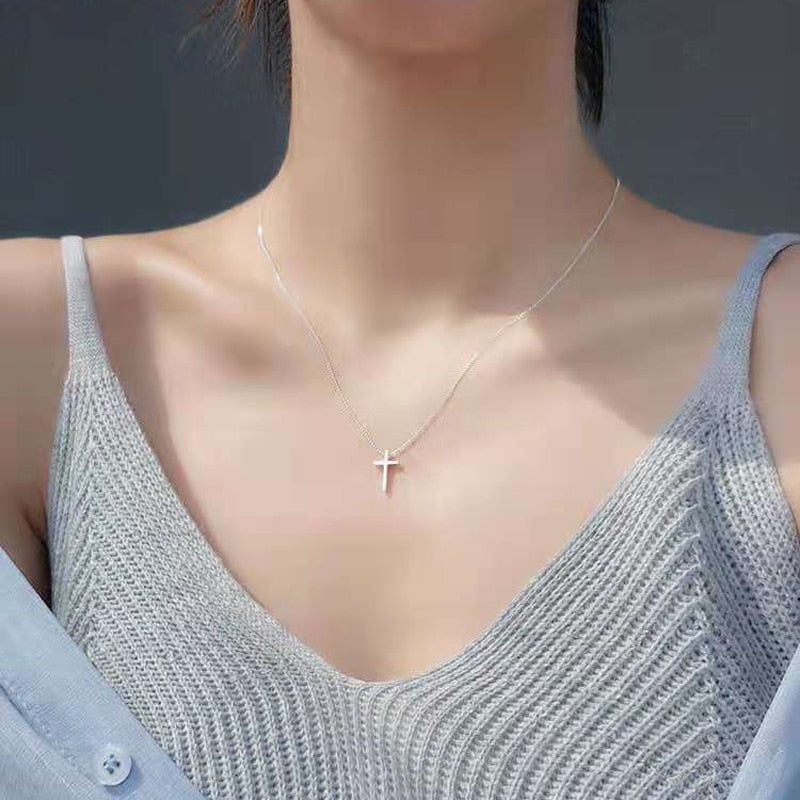 Christmas Gift New Cute Cross Pendant Simple Necklace Female Clavicle Chain Fine Jewelry For Women Gift Wholesale