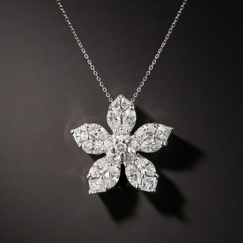 Graduation Gift  New Women's Necklace Eternity Crystal Flower Design Delicate Girls Accessories for Party Daily Wear Timeless Jewelry