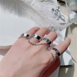 Aveuri 2023 Kpop Punk Cool Egirl Multi-Layer Adjustable Chain Four Fingers Open Silver Color Rotate Rings For Men Women Bff Party Jewelry