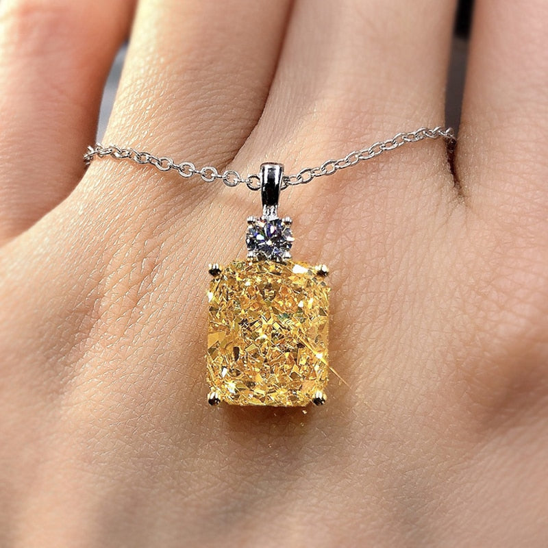 Graduation Gift Yellow Square Cubic Zircon Pendant Necklace for Women Simple Stylish Design Lady's Party Accessories Gift Fashion Jewelry