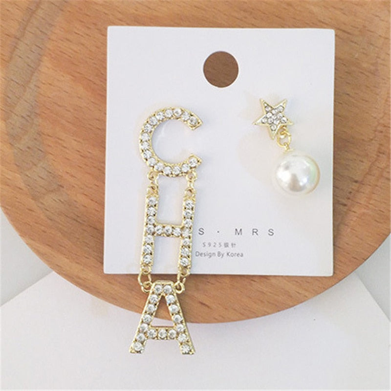 Aveuri 2023 Fashion Punk Exaggerated Fashion Crystal Wang Letter Earrings Rhinestone Letters Dangle Earrings For Women Girl Jewlery
