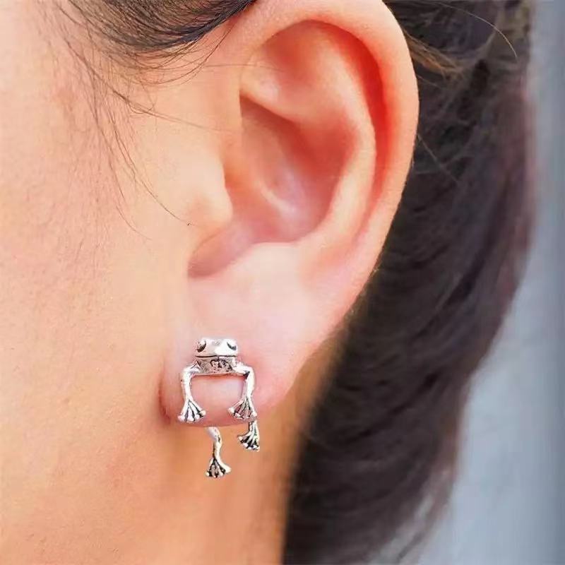 Christmas Gift Retro Cute Frog Earring For Women Gold Silver Color Gothic Animal Pirecing Stud Earring Female Charm Jewelry Gift