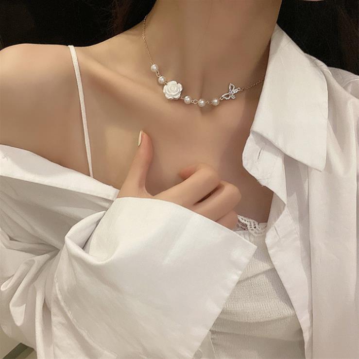 Christmas Gift Retro Fashion Temperament Pearl Simple Metal Bear Heart-shaped Cross Pendant Short Necklace Inlaid Zircon Clavicle Chain Female