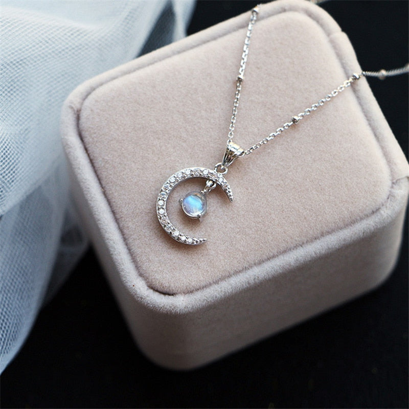Christmas Gift Moonstone Zircon Moon Charm Necklace Creative Elegant Clavicle Chain Party Jewelry For Women Choker dz607