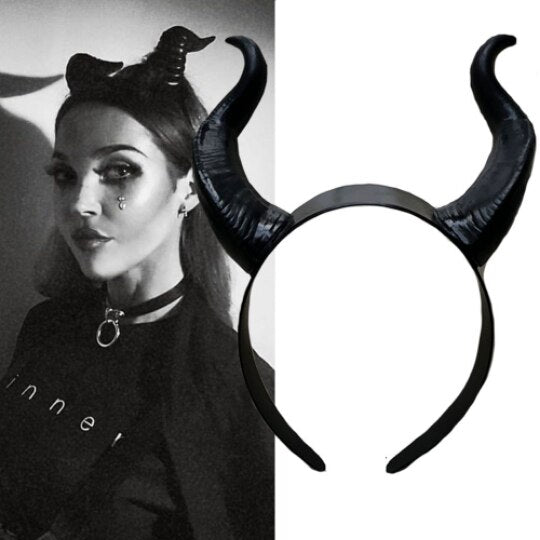 Aveuri Halloween Black  Maleficent Witch Horns Headband Headgear Party Black Queen Headwear Party Costume Props