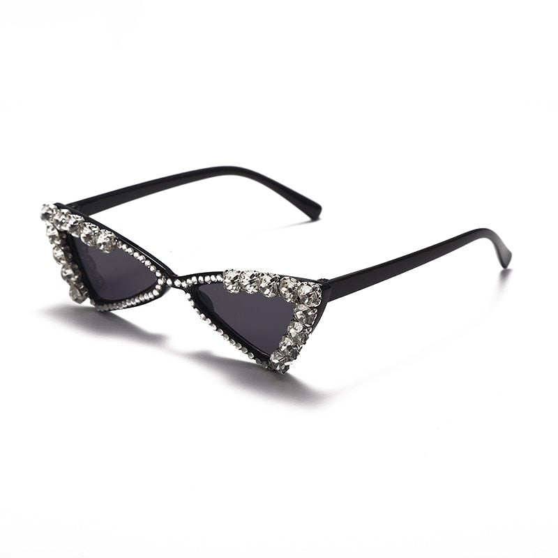 Aveuri Baby Cat Eye Sunglasses Kids Diamond Crystal Sun Glasses UV400 Summer Shades Black Red Small Eyewear Luxury Gafas De