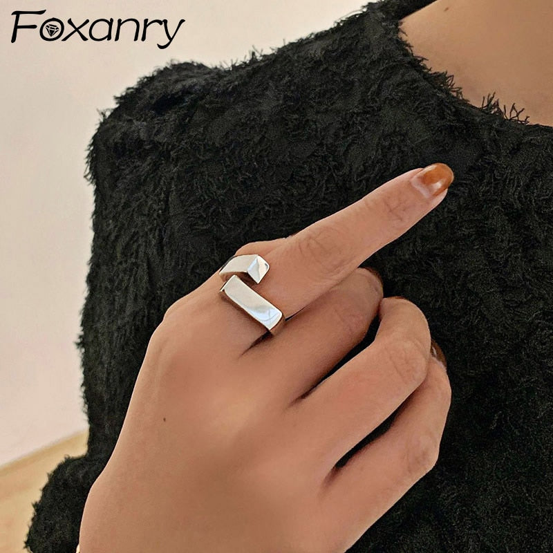 Aveuri Minimalist Alloy Glossy Rings for Women Fashion Creative Cross Geometric  Plated Party Jewelry Gifts