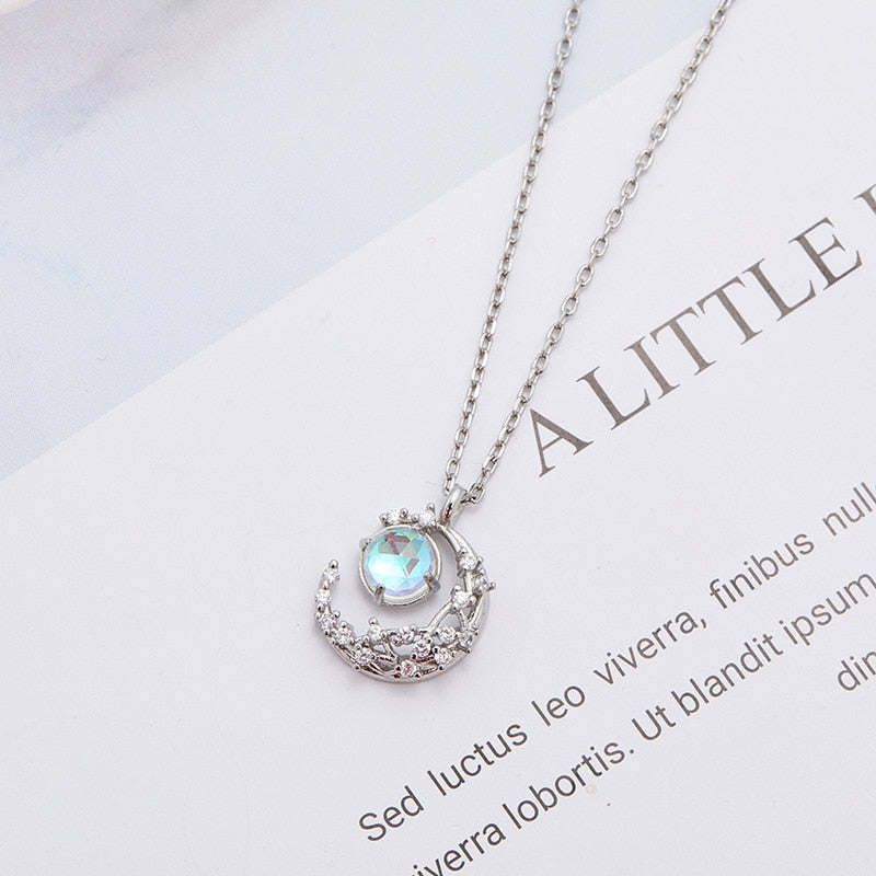 Aveuri Flower Moon Fairy Crystal Necklaces for Women Clavicle Chain Vintage Valentine's Day Birthday Gift Necklace Fashion Jewelry