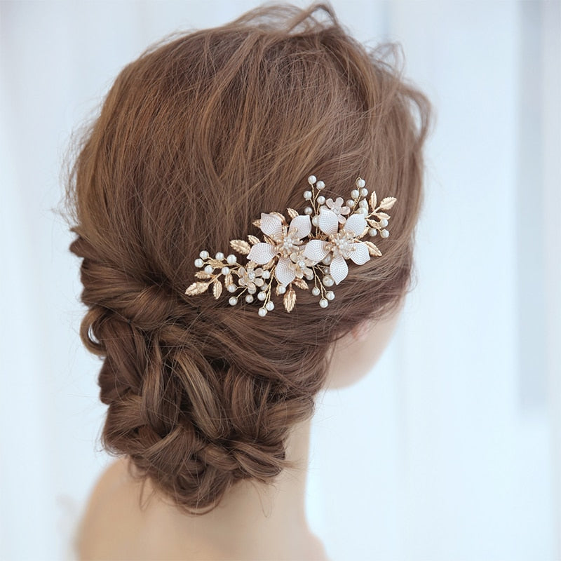 Aveuri Back to school Trendy Wedding Hair Accessories Hair Comb Pearl Headdress Bridal Flower Hair Comb Woman Tiara Prom Handmade Hair Ornaments