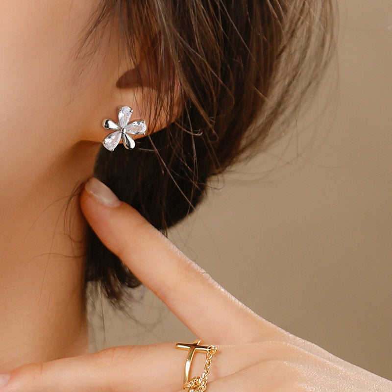 Christmas Gift Piercing  Flower Hoop Earring For Women Party Wedding 2021New Jewelry eh1348
