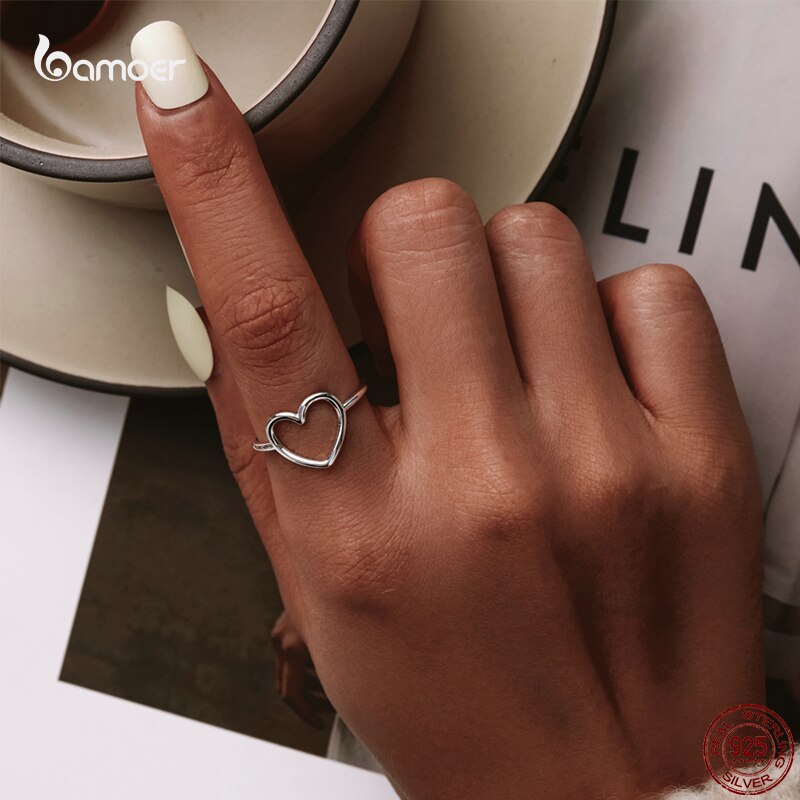 AVEURI Hot Sale Simple Heart Rings for Women Genuine Alloy Romantic Love Ring Fashion All-Match Jewelry Gift