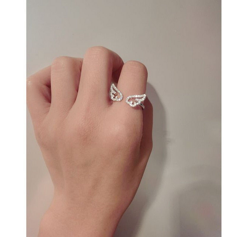 Korean Style Angel Wings Ring Adjustable Rhinestone Finger Rings For Women Silver Color Female Party Birthday Jewelry Gift