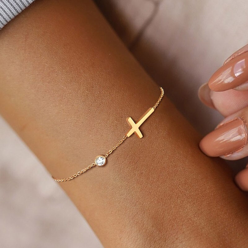 Graduation Gift Fashion Cross Bracelet Thin Link Chain for Women Daily Wear Fashion Hand Accessories Couple Friend Bracelet Hot Jewelry