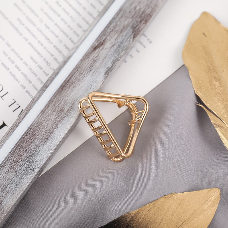 Aveuri Back to school Fashion Gold Silver Hollow Geometric Hair Clips Metal Hair Claw Cross Hairclip Headband Hairpin Hair Crab Women Hair Accessories