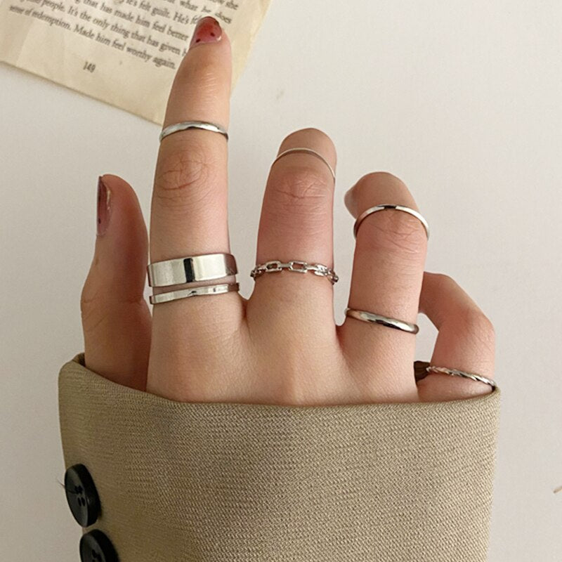 Aveuri European and American Retro Simple Love Ring Set for Women Creative Alloy Geometric Joint Rings 2023 Fashion Jewelry Gifts