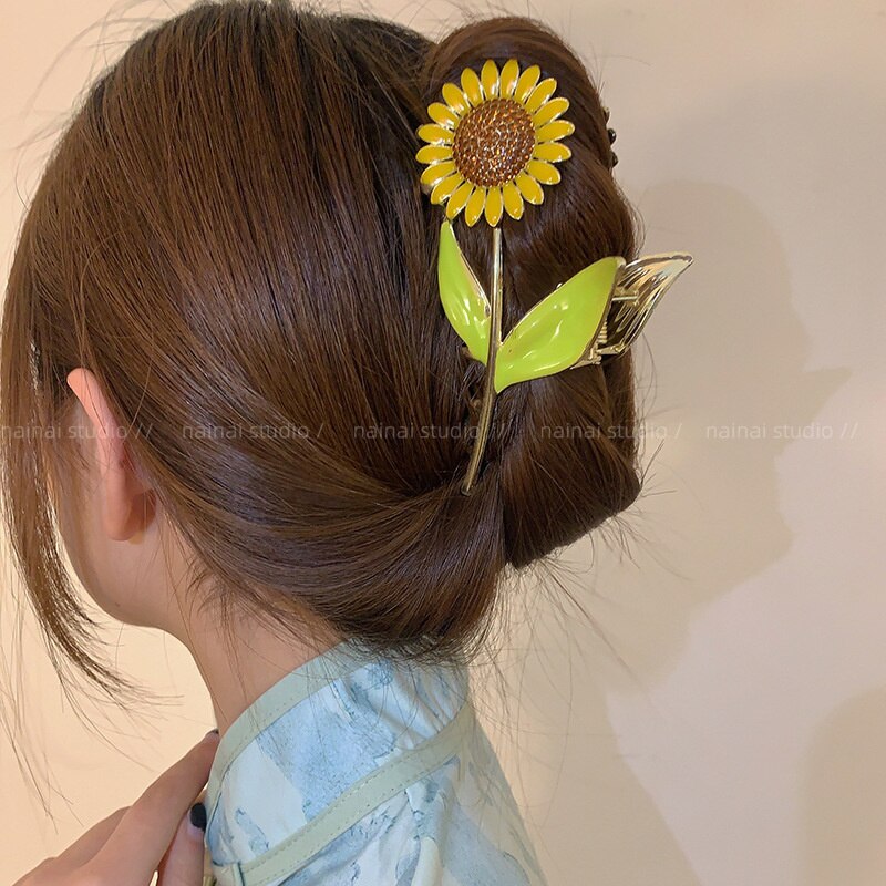 Aveuri Sweet Sunflower Hair Clip Vintage Fairy Flower Large Hair Claw Hairpin Hair Grab Hair Accessories For Women Headwear Jewelry New