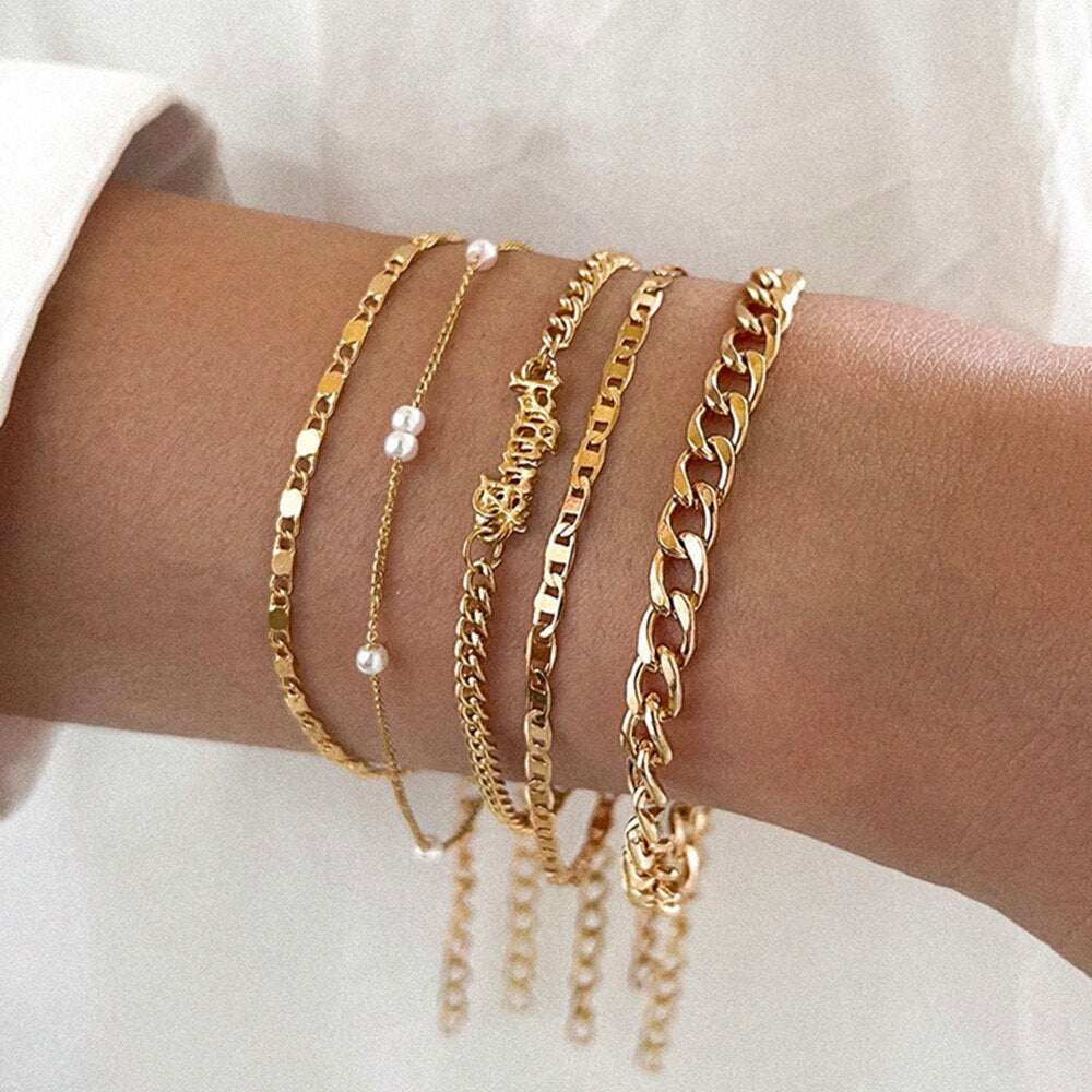 AVEURi 2023 Luxury Vintage Gold Color Chain Bracelet Sets Bohemian Rhinestone Butterfly Charm Bracelets Bangles Girls Women Jewelry
