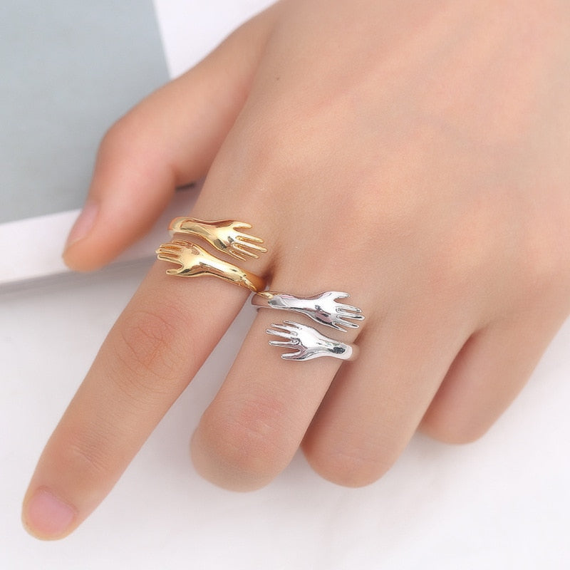 Trendy Resizable Silver Plated Ring Fine Jewelry Opened Loop Popular Antique Gold Plated Hands Hug Shaped Rings for Women .kofo