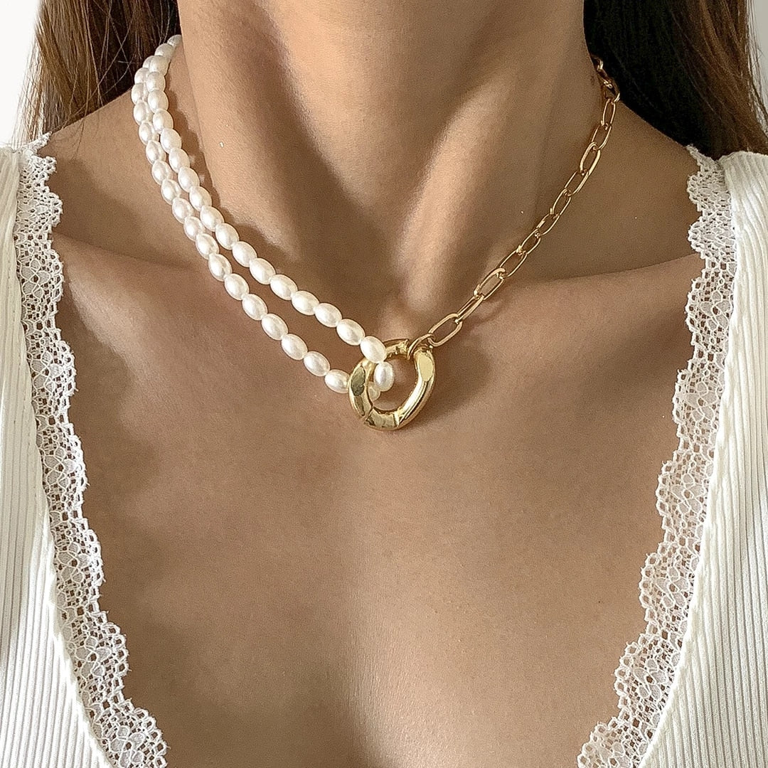 Aveuri 2023 New Fashion Baroque Pearl Chain Necklace Women Collar Wedding Punk Toggle Clasp Circle Lariat Bead Choker Necklaces Jewelry