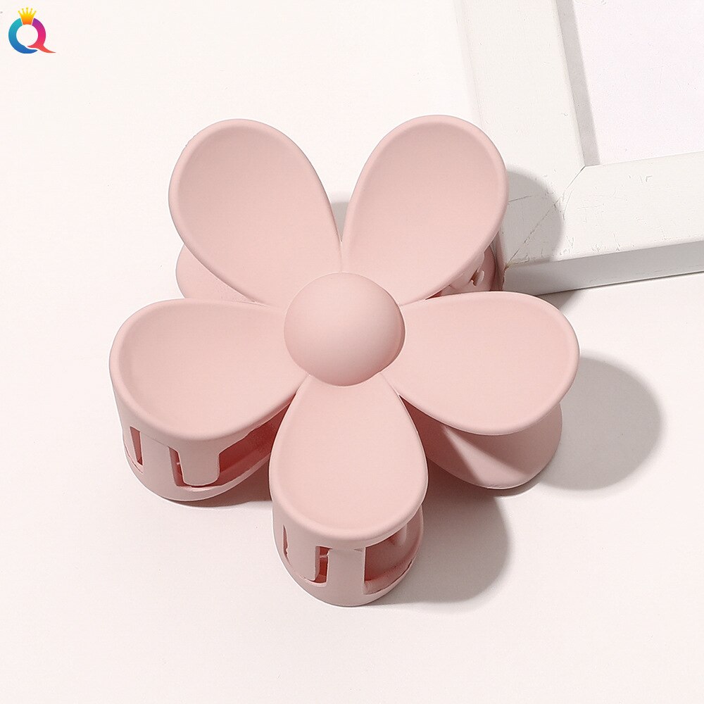 Aveuri Korea Flower Shape Hair Claw Clip For Women Girls Barrette Crab Hair Claws Ponytail Hairpins Bath Barrette Headwear Accessories