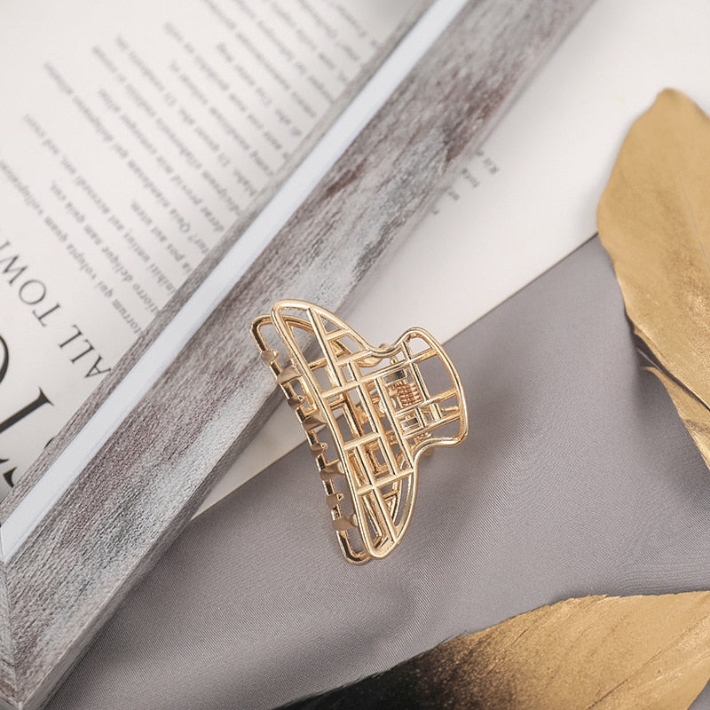 Aveuri Back to school Fashion Gold Silver Hollow Geometric Hair Clips Metal Hair Claw Cross Hairclip Headband Hairpin Hair Crab Women Hair Accessories