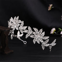 Aveuri Silver Plated Floral Flowers Bride Hair Accessories Handmade Crystal Bridal Starry Wedding Hair Comb Rhinestone Tiaras Crown