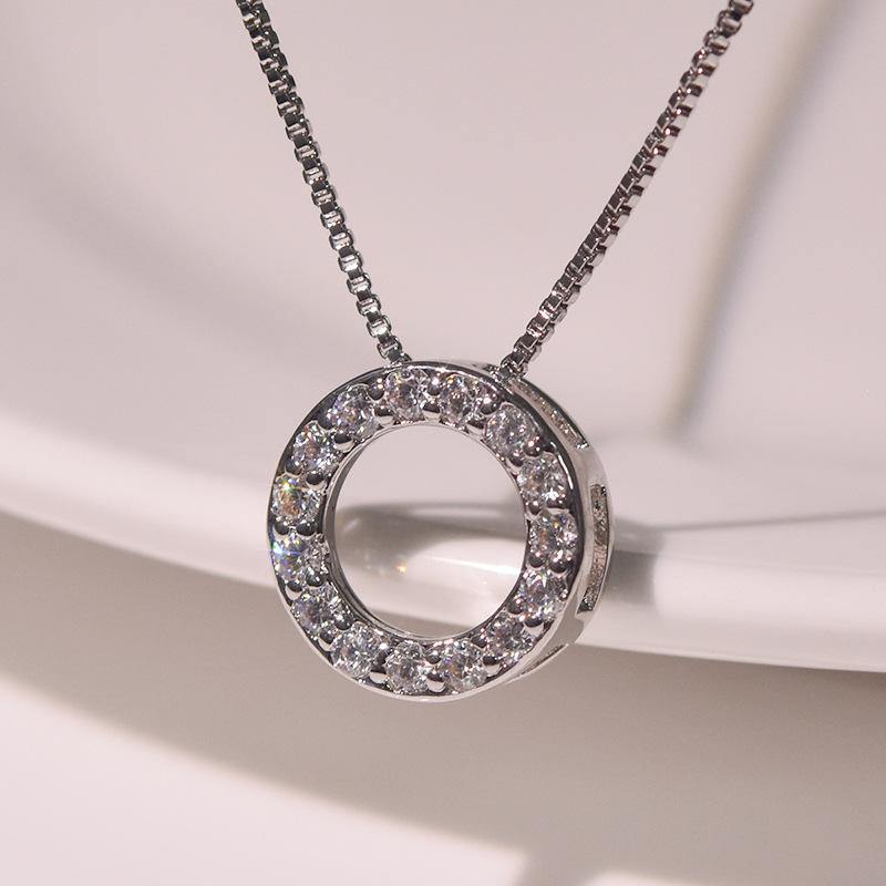 Aveuri  Circle Pendant Necklace for Women Luxury CZ Silver Color Box Chain Exquisite Female Neck Accessories Statement Jewelry
