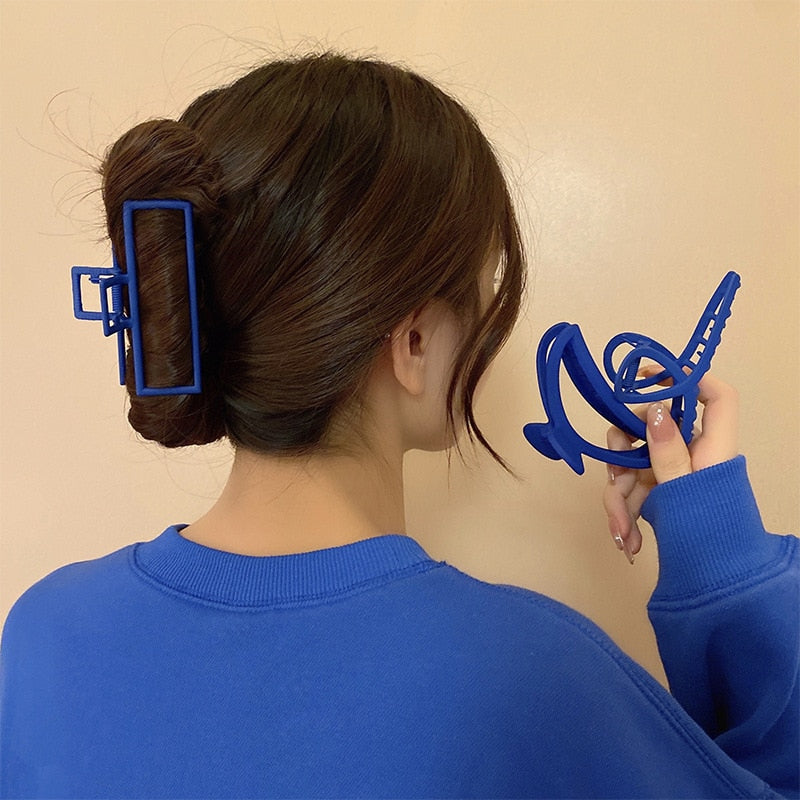 LATS 2022 Women Elegant Blue Hollow Geometric Acrylic Hair Claw Vintage Hair Clips Headband Hairpin Hair Crab Hair Accessories