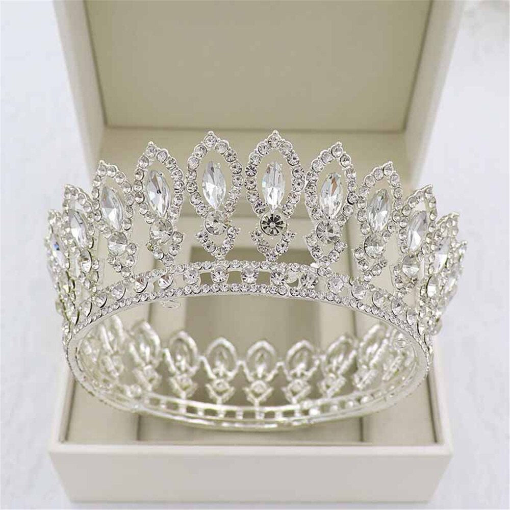 Aveuri Vintage Wedding Queen King Tiaras And Crowns Bridal Head Jewelry Accessories Women Diadem Pageant Headpiece Bride Hair Ornament