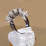 Aveuri Brilliant 5 Round Cubic Zirconia Design Women's Rings for Engagement Wedding Luxury Silver Color Band New Trendy Jewelry