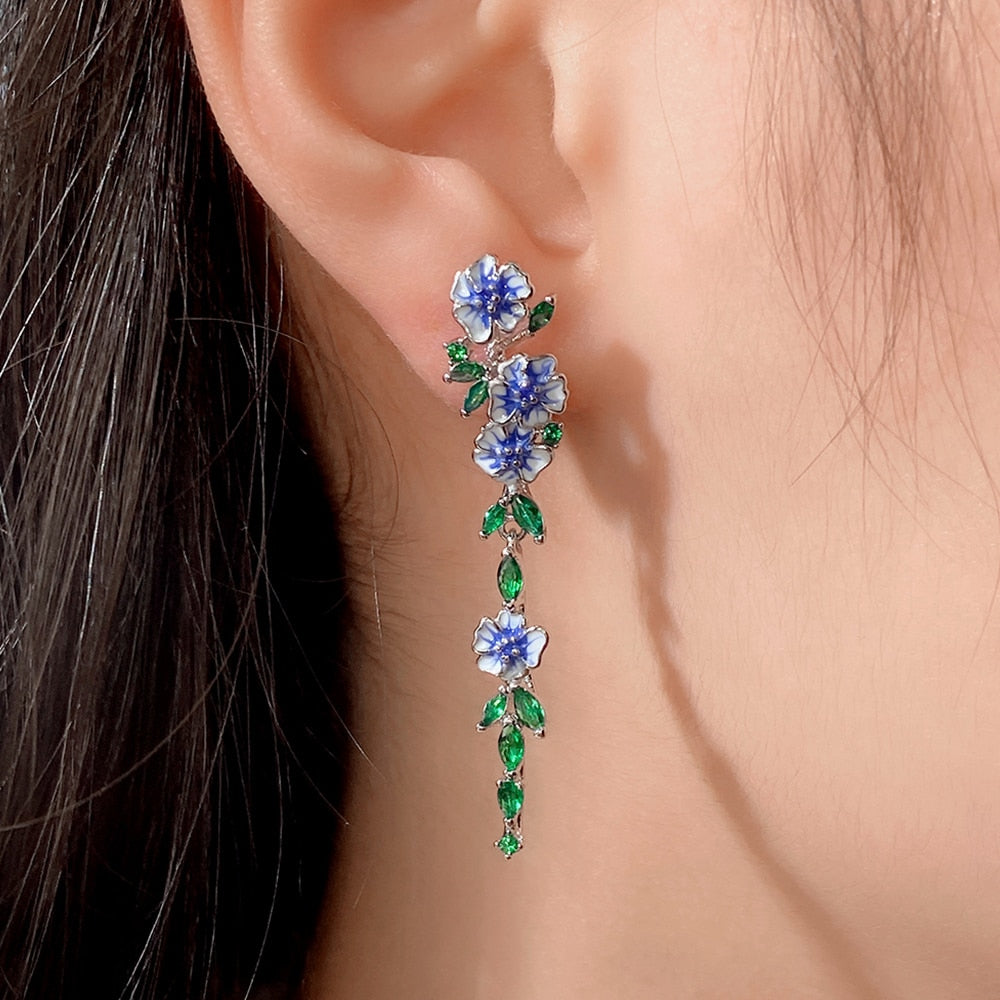Aveuri  Romantic Blue Flower Long Hanging Earrings for Women Silver Color Enamel Drop Earrings Delicate Accessories Trend Jewelry