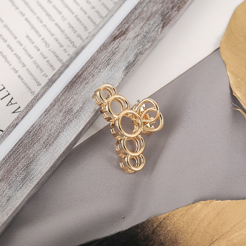 Aveuri 2022 Women Elegant Hairpins Gold Silver Metal Hollow Geometric Hair Claw Vintage Hair Crab Hair Clips For Girls Hair Accessories