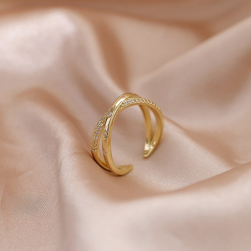 Aveuri Japanese and Korean Niche Simple Ring Gift Hollow design Gift idea Gold Ring Adjustable opening