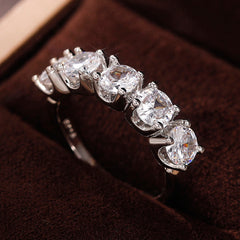 Graduation Gift Fashion Crystal Cubic Zirconia Rings for Female AAA White CZ Office Lady's Finger Accessory Simple Stylish Women Jewelry