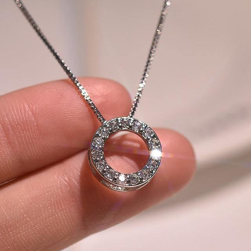 Aveuri  Circle Pendant Necklace for Women Luxury CZ Silver Color Box Chain Exquisite Female Neck Accessories Statement Jewelry