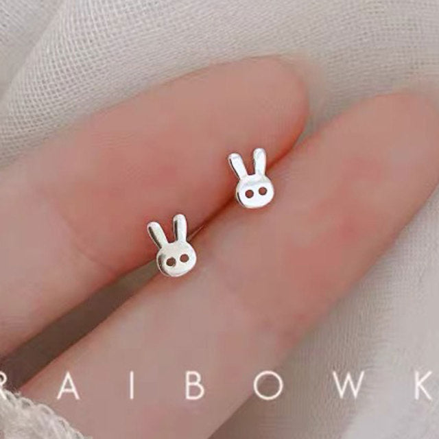 Aveuri Simple Butterfly Smooth Mini Small Animal Flower Crown Heart Stud Earring for Women Cartilage Helix Tragus Piercing Tiny Star
